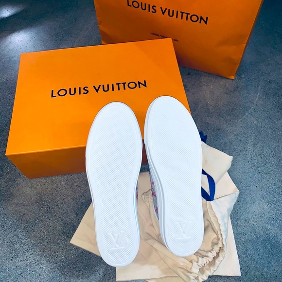 LouisVuitton Sneakers w/dust bags,laces,box & bag! - Picture 2 of 5